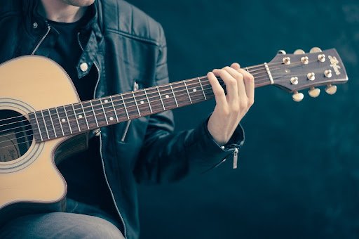 Guitar classes in Pune